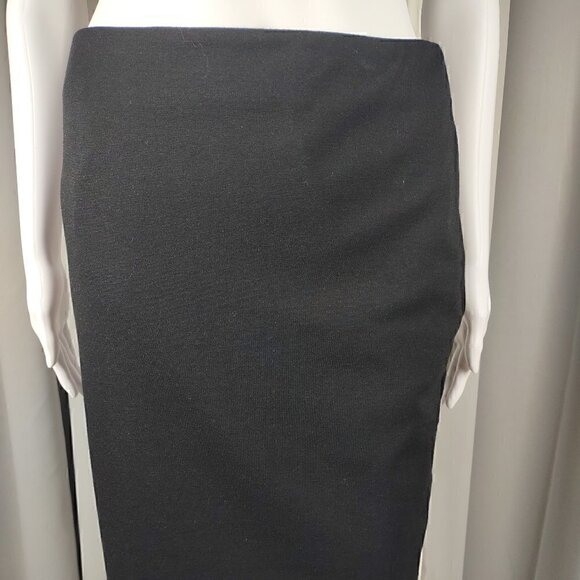 Merona Women's Black Pull On A-Line Stretch Back Zipper & Hook Skirt Size 2 - Picture 2 of 10